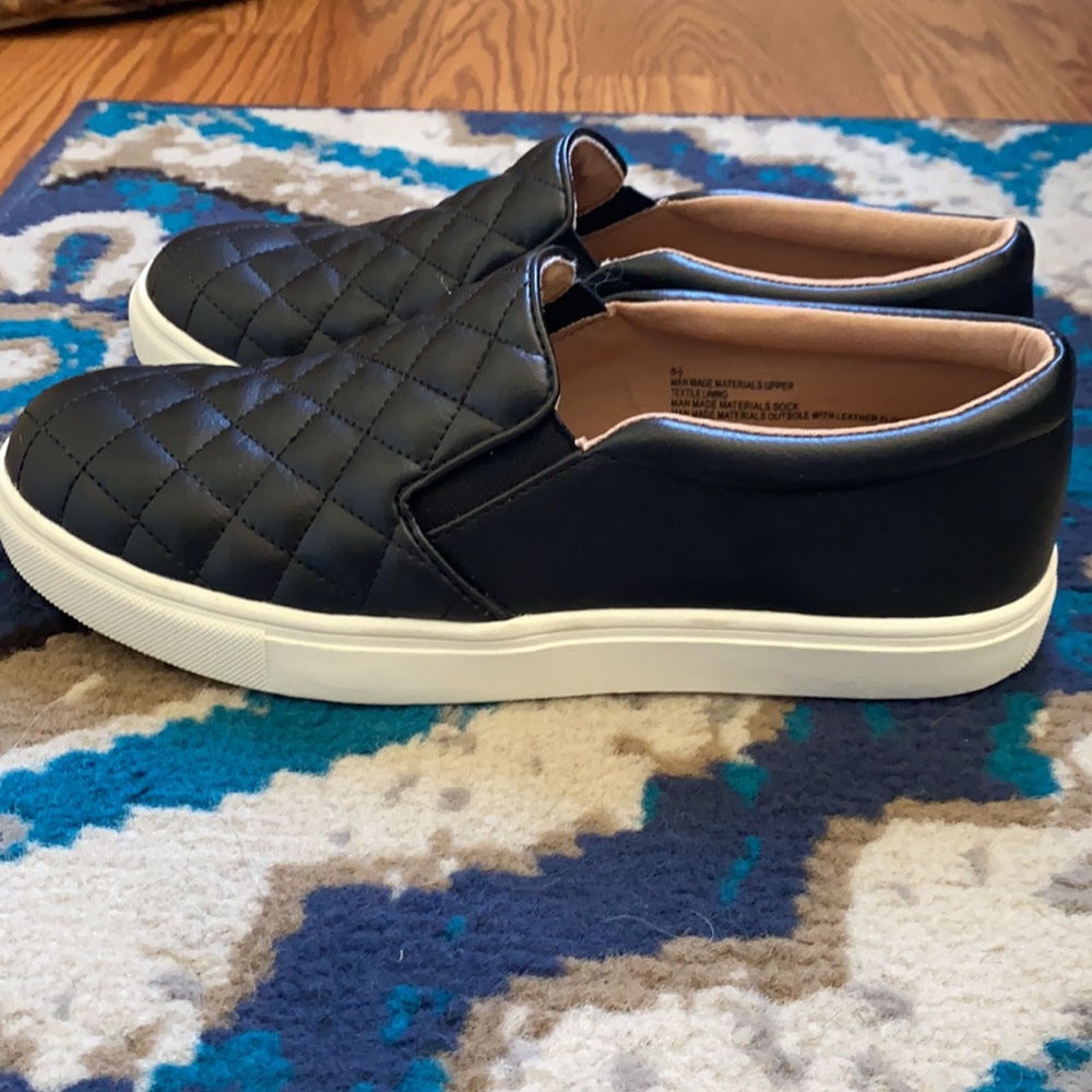 A New Day black slip on sneakers size 8.5 women’s - Picture 2 of 8